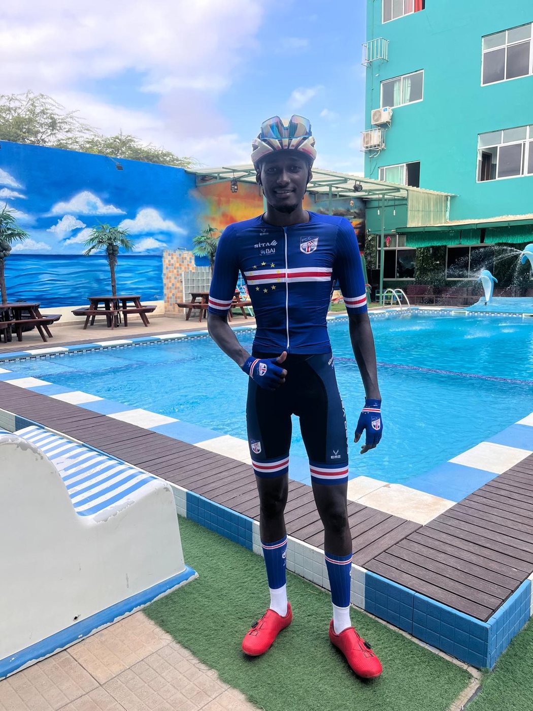 Atleta da selecção com o equipamento oficial