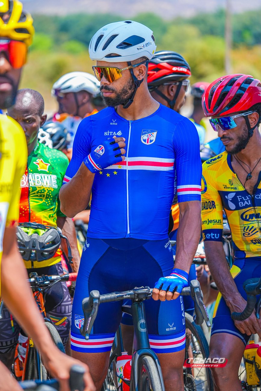 Atletas da Selecção de Cabo Verde durante a Volta a Angola