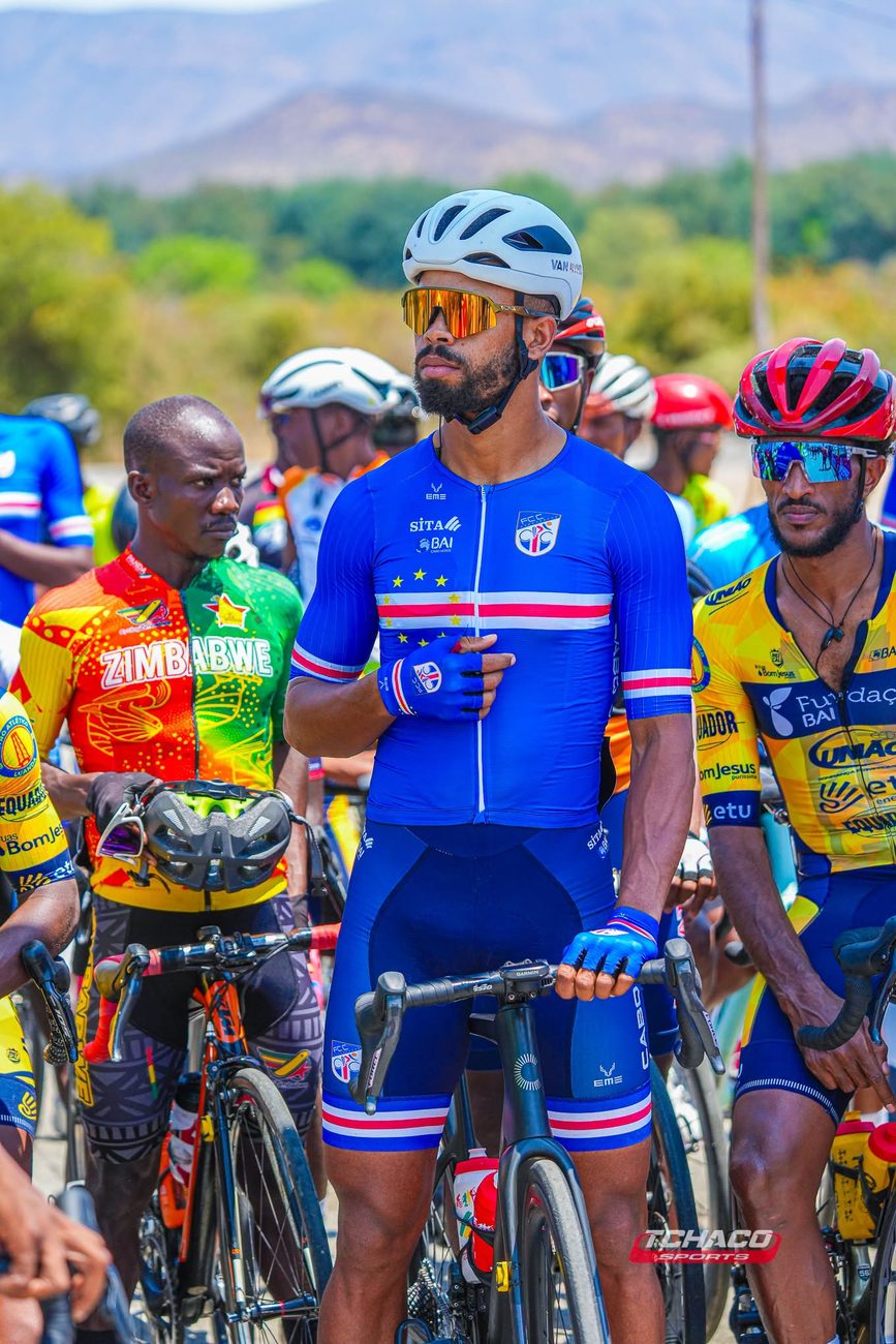 Atletas da Selecção de Cabo Verde durante a Volta a Angola