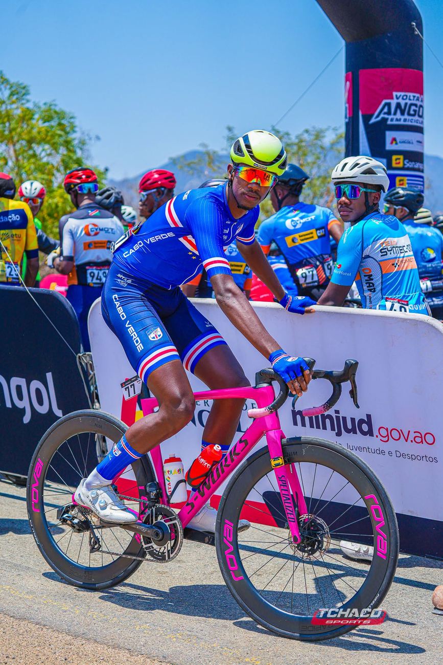 Atletas da Selecção de Cabo Verde durante a Volta a Angola